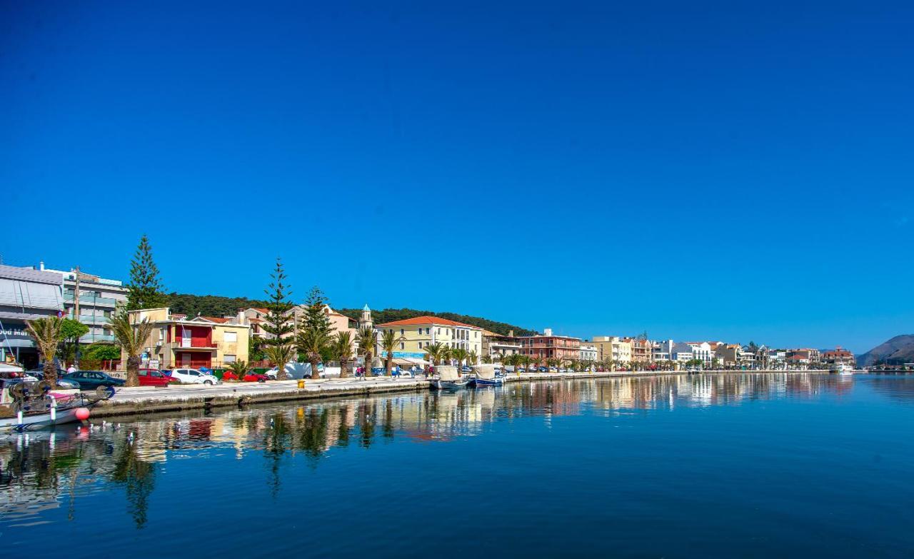 A & B Minimal Suite Ιι With Sea View In Argostoli Екстер'єр фото